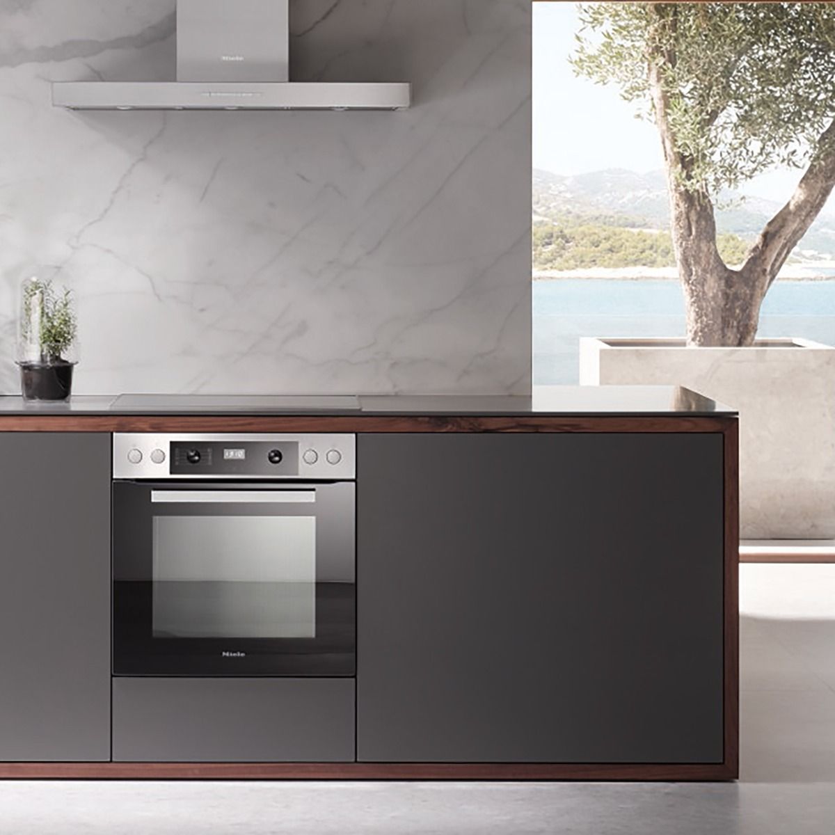 Miele H22671BP Oven/Cooker
